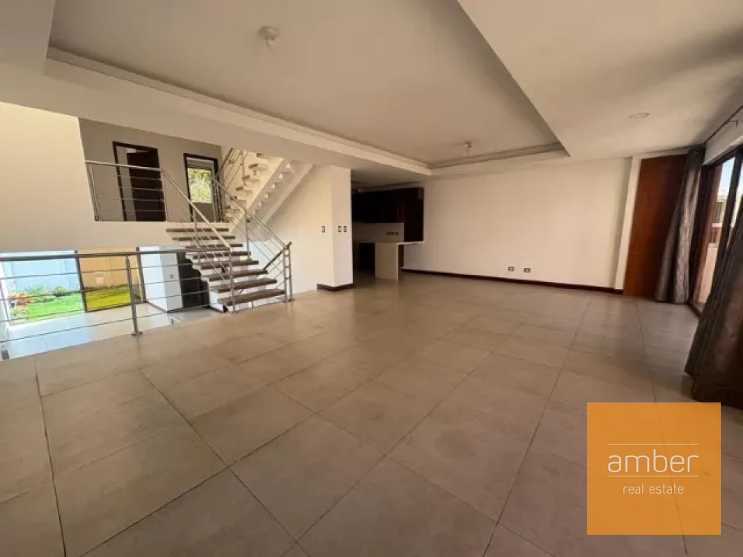Casa en Cañadas de San Isidro, zona 16 - 13
