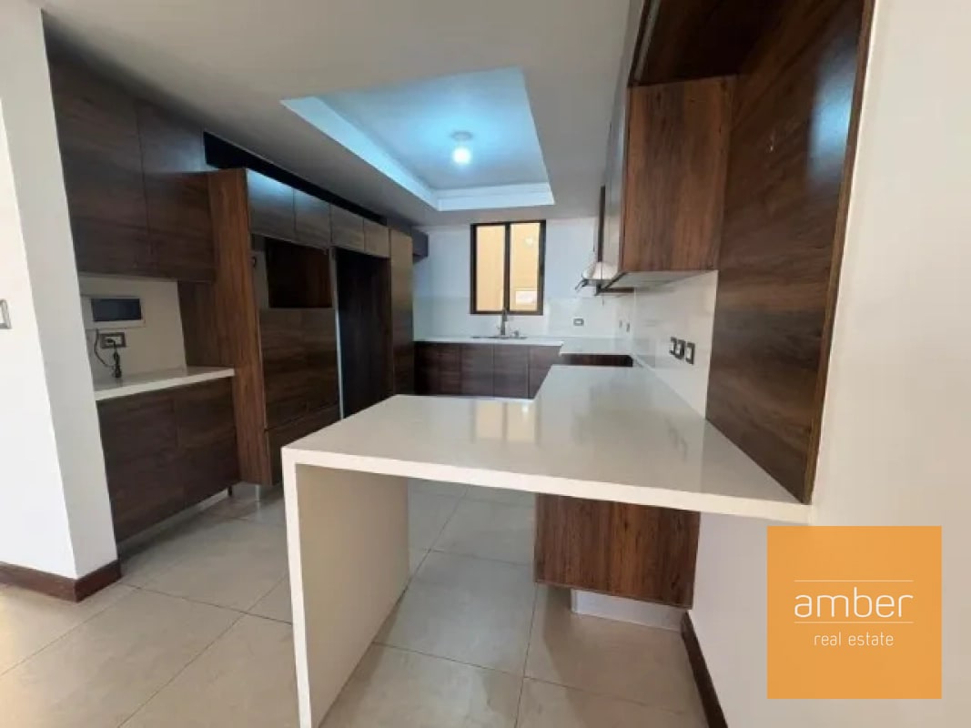 Casa en Cañadas de San Isidro, zona 16 - 10