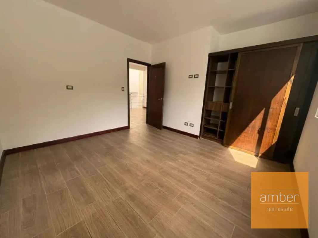 Casa en Cañadas de San Isidro, zona 16 - 8