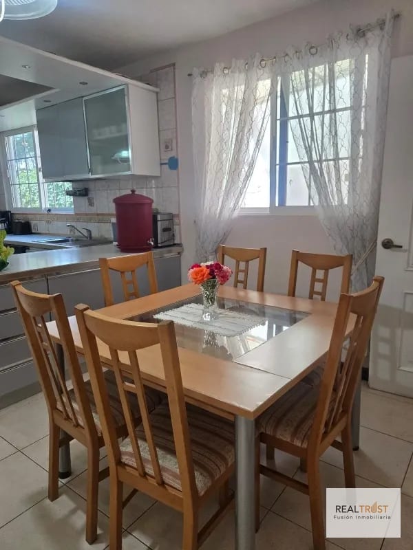 Preciosa casa en venta en San Antonio — Casa en Venta en San Antonio, Carretera a El Salvador, Guatemala, Ciudad — foto 8 de 17