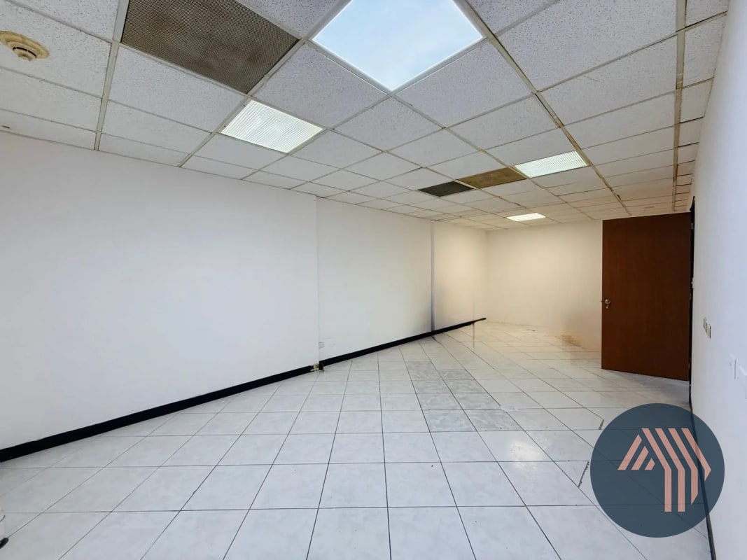 ALQUILER DE AMPLIA OFICINA 232.56MT2 - EUROPLAZA, ZONA 14 - 5