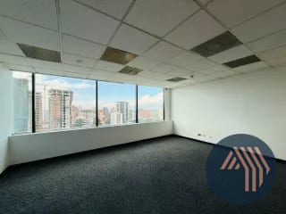 ALQUILER DE AMPLIA OFICINA 232.56MT2 - EUROPLAZA, ZONA 14 — Oficina en Alquiler en Europlaza, Zona 14, Guatemala, Ciudad — miniatura 10 de 17