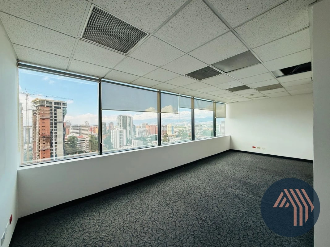 ALQUILER DE AMPLIA OFICINA 232.56MT2 - EUROPLAZA, ZONA 14 - 12