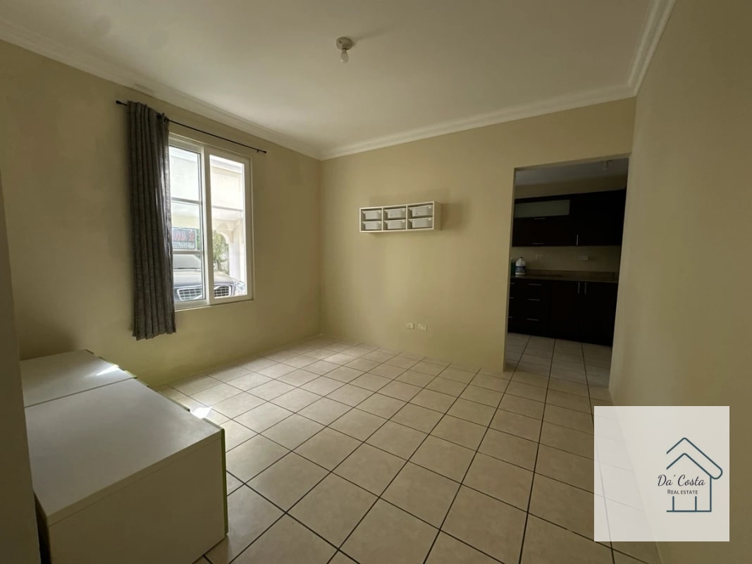 Casa en venta Villa Venetto km 25.5 - 4
