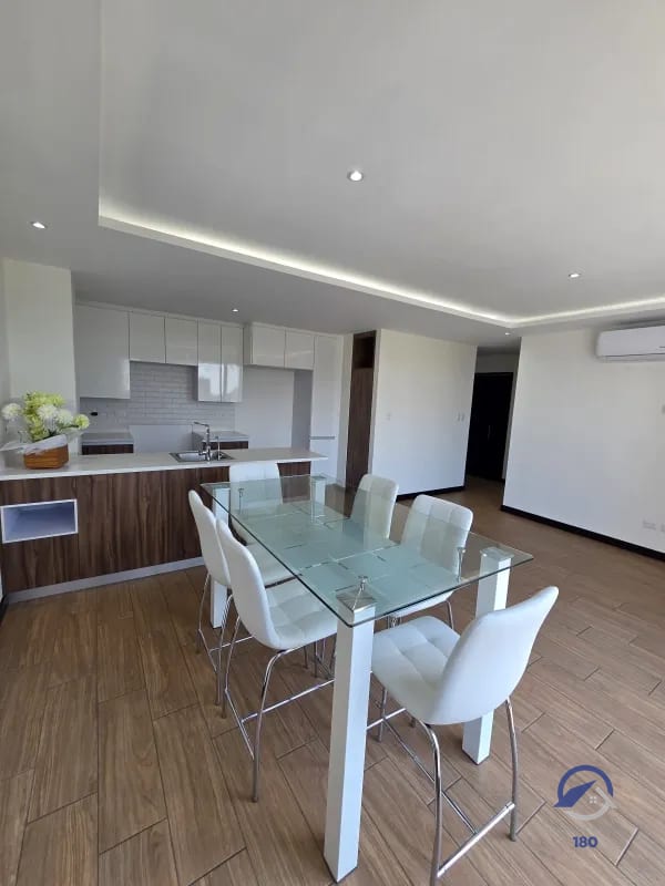 Apartamento en venta en Torre Praga, zona 15, Ciudad de Guatemala — Apartamento en Venta en Zona 15, Guatemala, Ciudad — foto 12 de 13