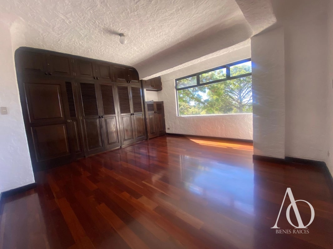 Apartamento en Alquiler Edificio El Boulevard, zona 15 VH2 N3 / EN DIRECTO b - 1