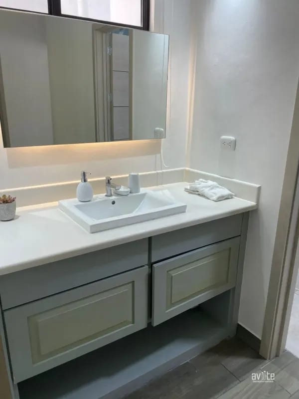 Villas Los cabos, Monterrico.      Amplio tipo villa ideal para inversionista. $220,000 — Apartamento en Venta en Villa Los Cabos, Monterrico, Santa Rosa — foto 2 de 8