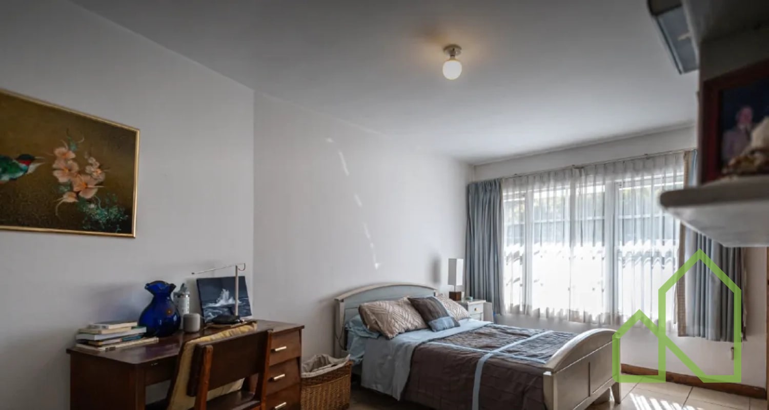 En Venta Linda Casa en Jardines de Vista Hermosa, VHII, zona 15 - 4
