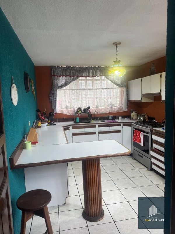 Casa en venta Montesano zona 16 - 12