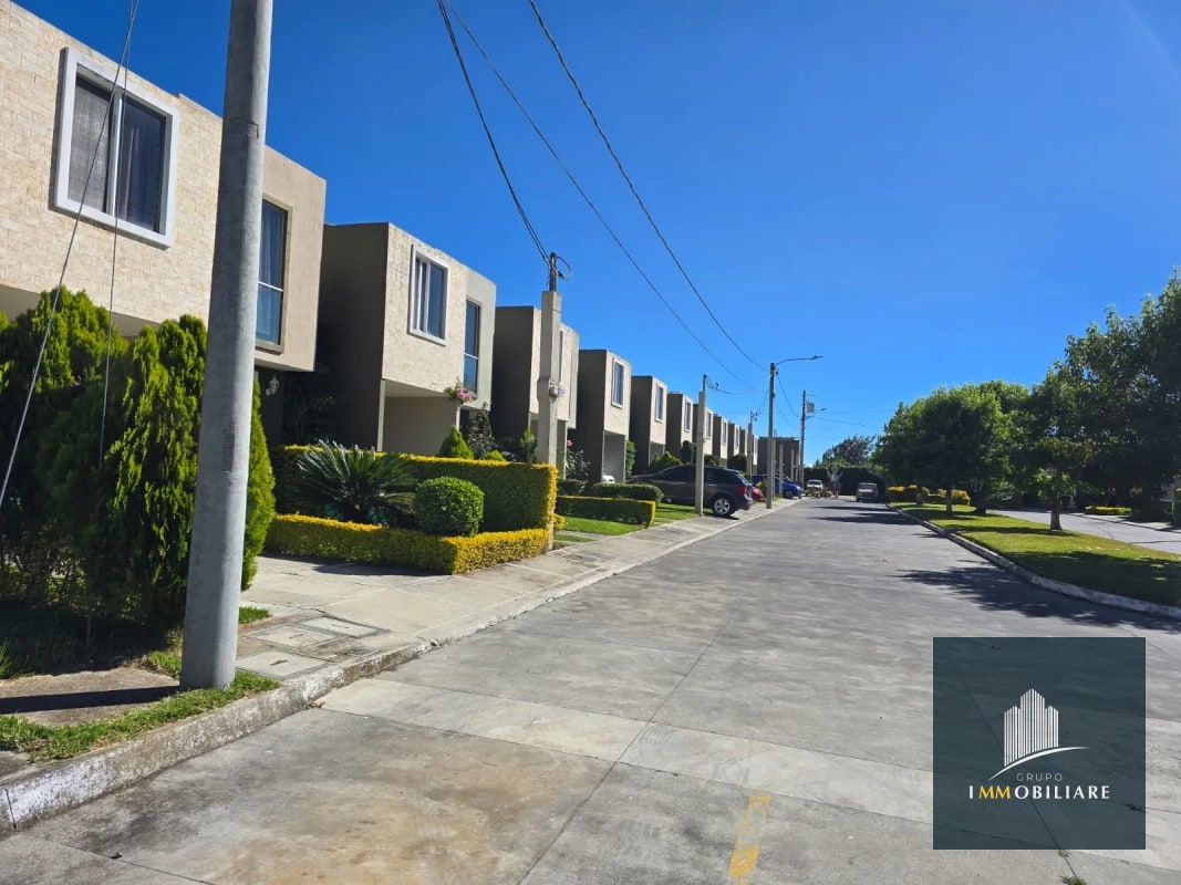 Casa en venta san jose pinula, condominio real providencia - 1