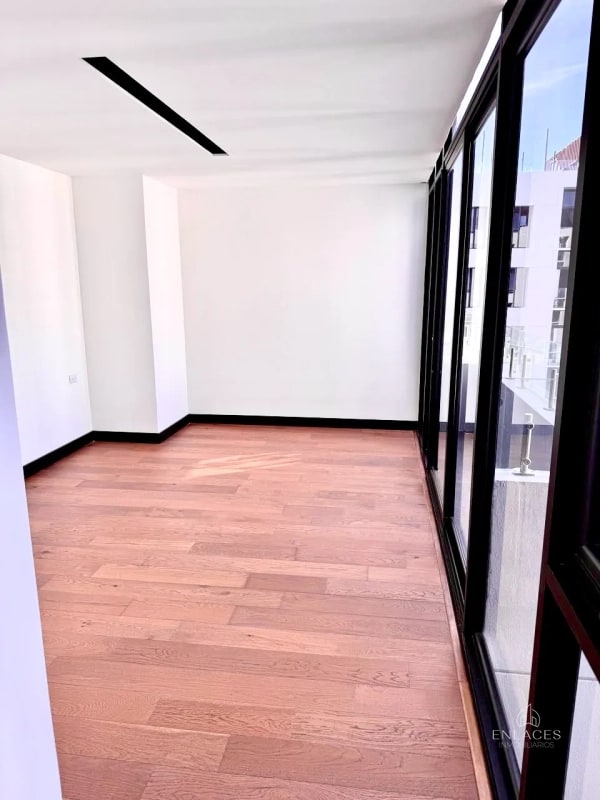 Zona 11 • Apartamento en Renta • Villa Mariscal - 3