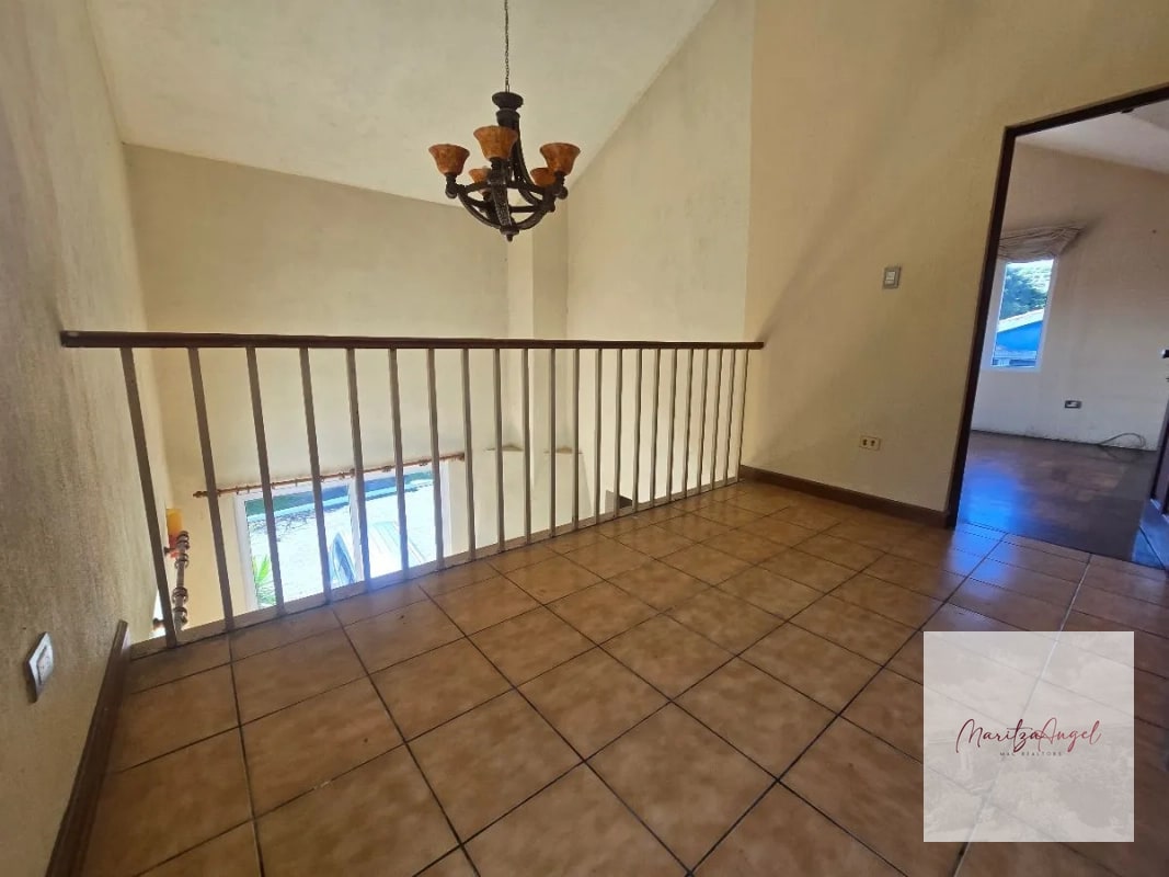 CASA EN VENTA CARRETERA A EL SALVADOR KM 16.5 LOS DIAMANTES - 5