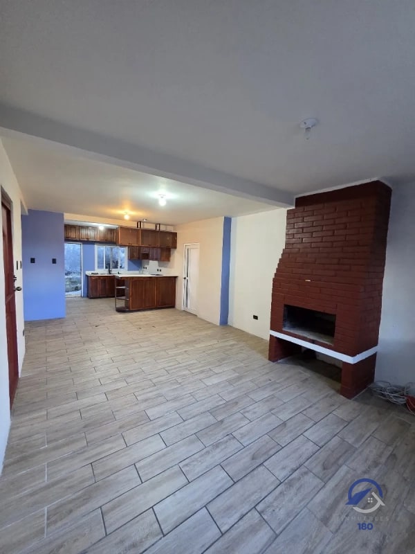 Amplia casa en venta en San Cristobal 2, zona 8, Mixco - 13