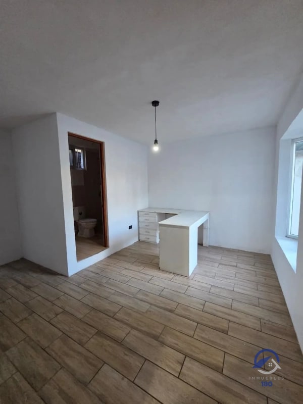 Amplia casa en venta en San Cristobal 2, zona 8, Mixco - 12