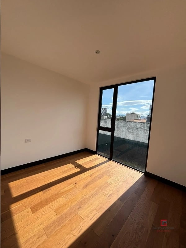 Moderno apartamento en venta en Villa Mariscal zona 11 - 6