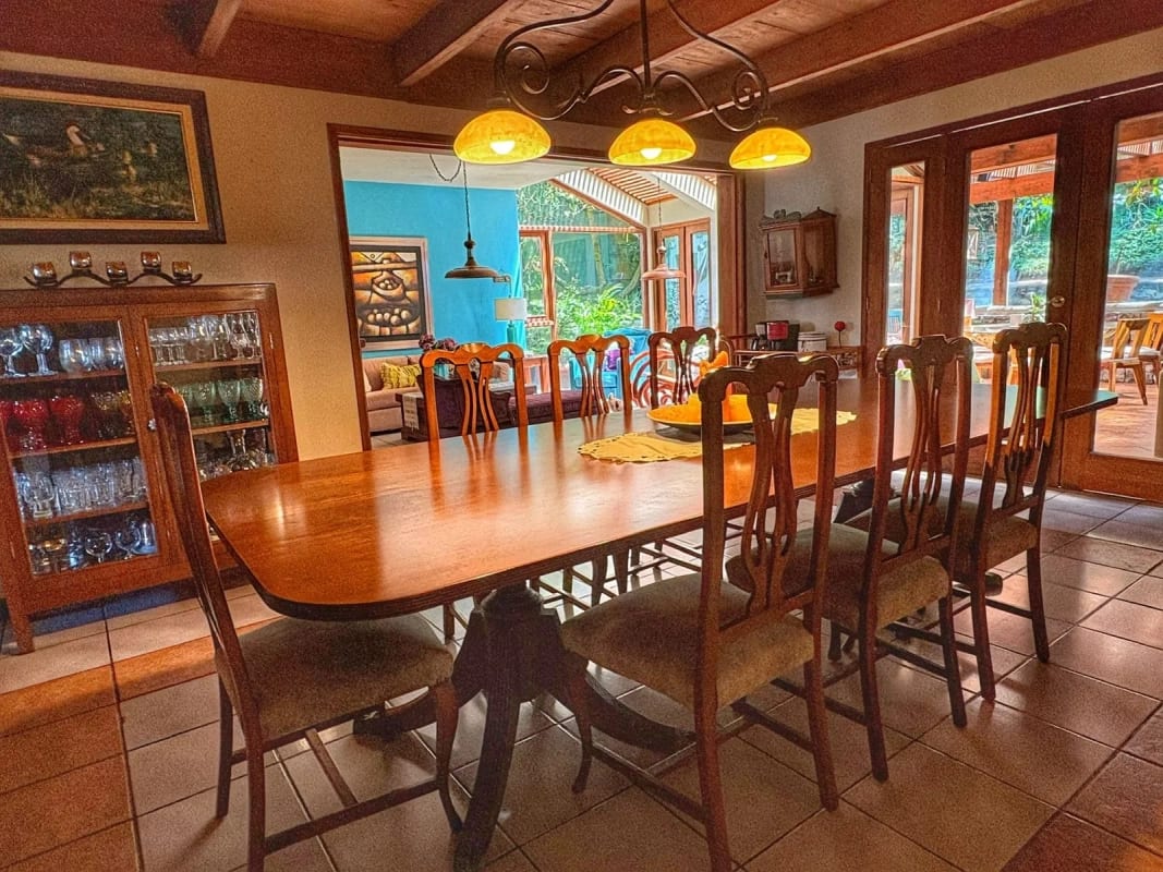 HERMOSA CASA EN RESIDENCIALES LA CRUZ — Casa en Venta en Santa Catarina Pinula, Guatemala, Ciudad — foto 9 de 11