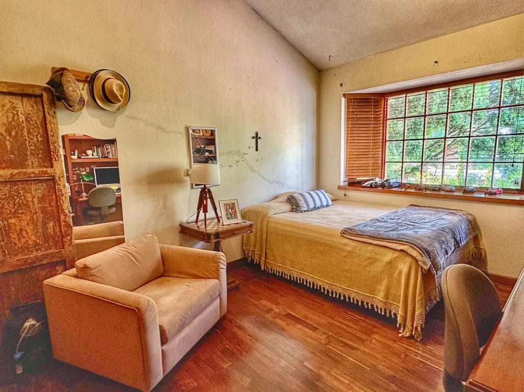 HERMOSA CASA EN RESIDENCIALES LA CRUZ — Casa en Venta en Santa Catarina Pinula, Guatemala, Ciudad — foto 4 de 11