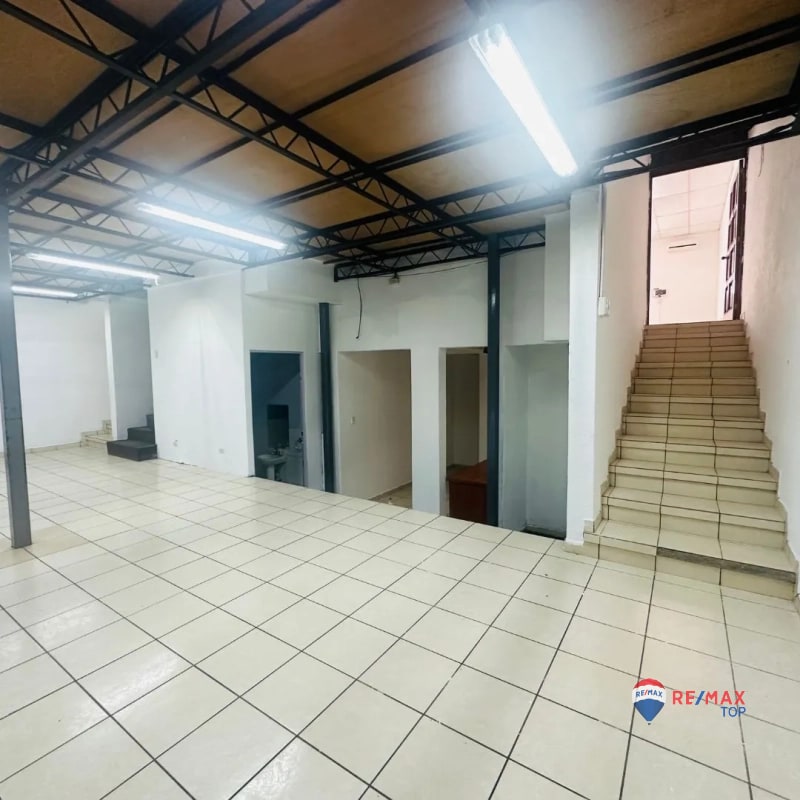 ZONA 9, CASA IDEAL PARA COMERCIO - 12