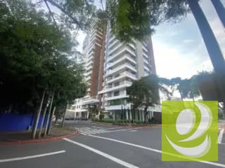 Espectacular Apartamento en Venta y Renta ECHO zona 14 — Apartamento en Alquiler en Zona 10, Guatemala, Ciudad — miniatura 5 de 15