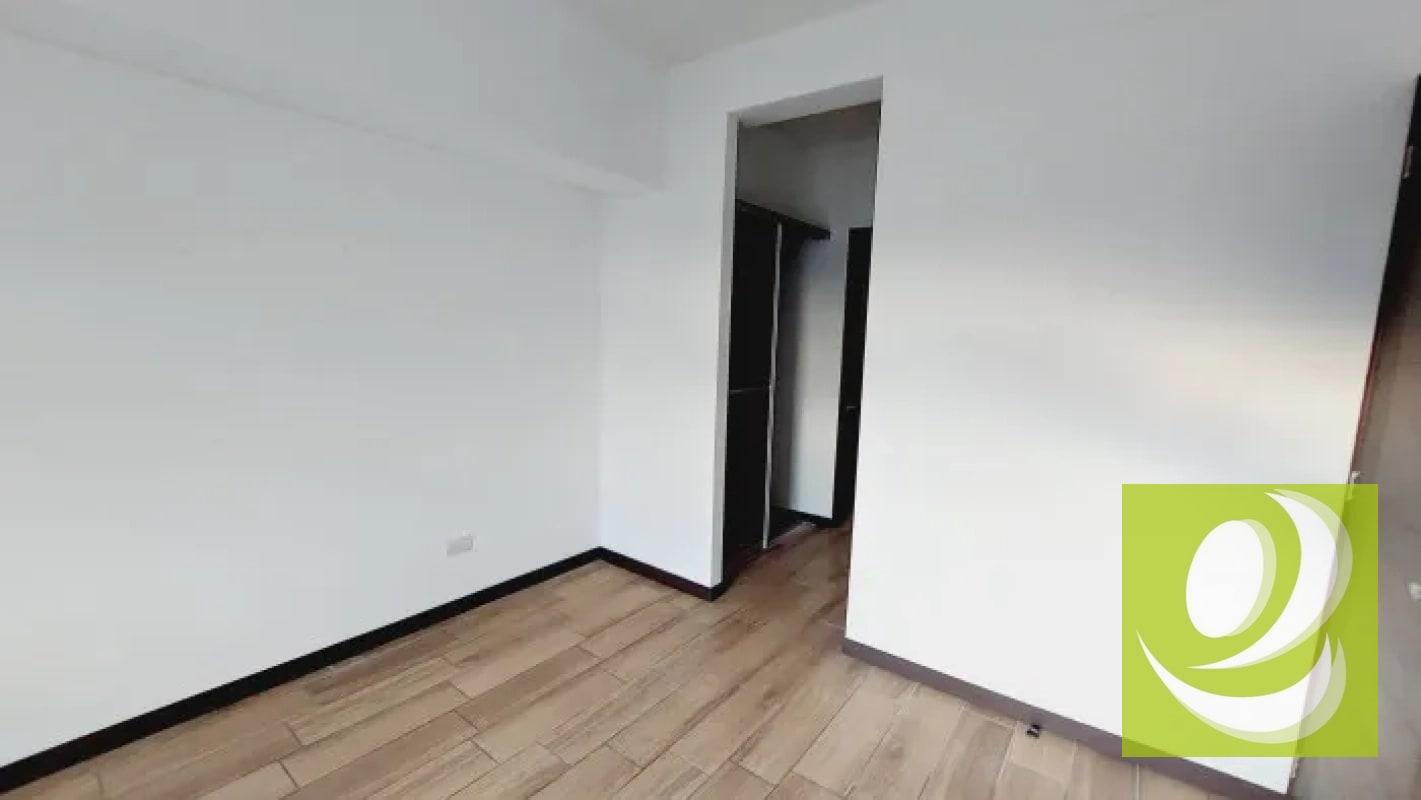 VENDO APARTAMENTO IDEAL PARA INVERSIONISTA ZONA 13 - 6