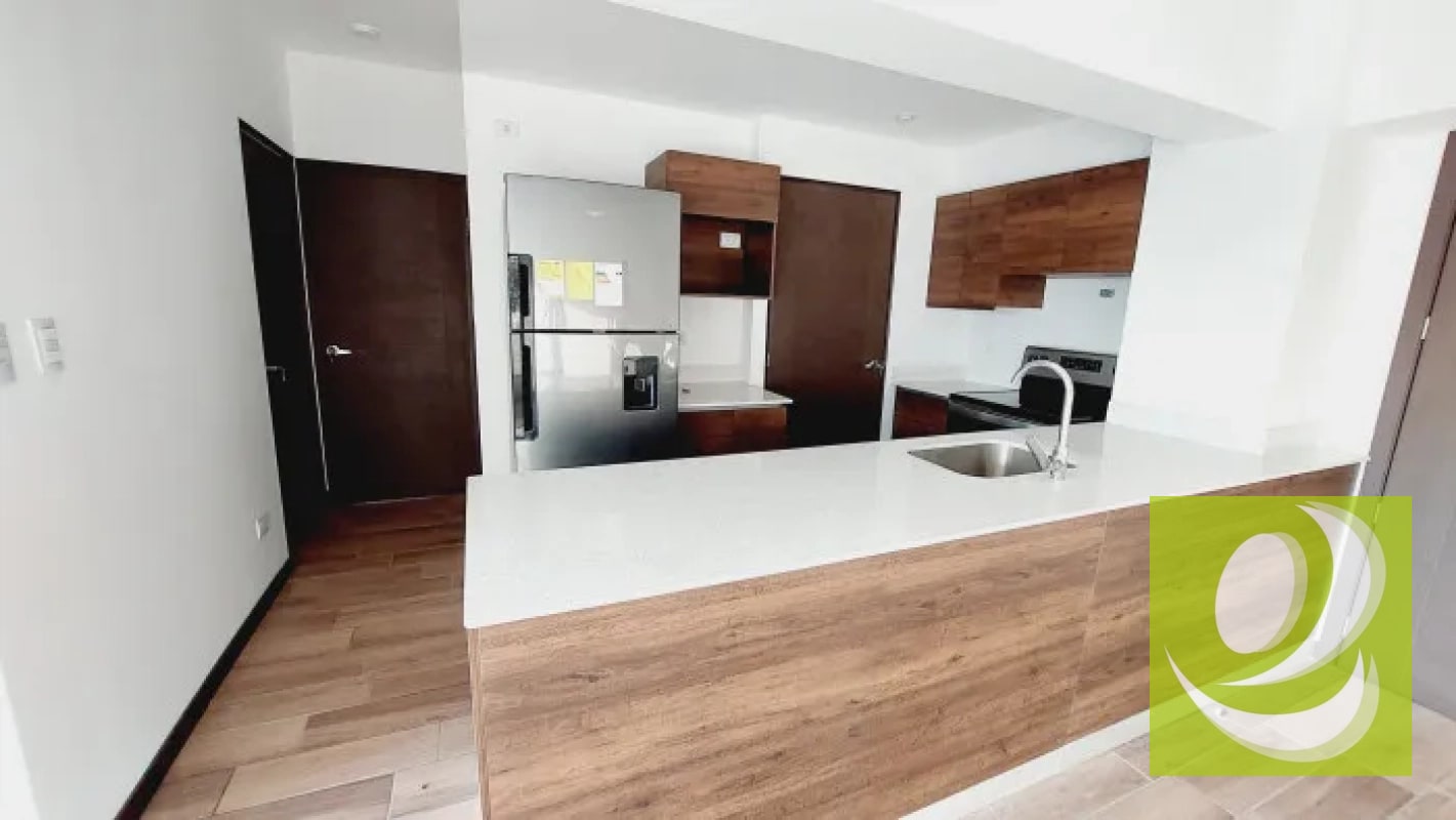 VENDO APARTAMENTO IDEAL PARA INVERSIONISTA ZONA 13 - 3