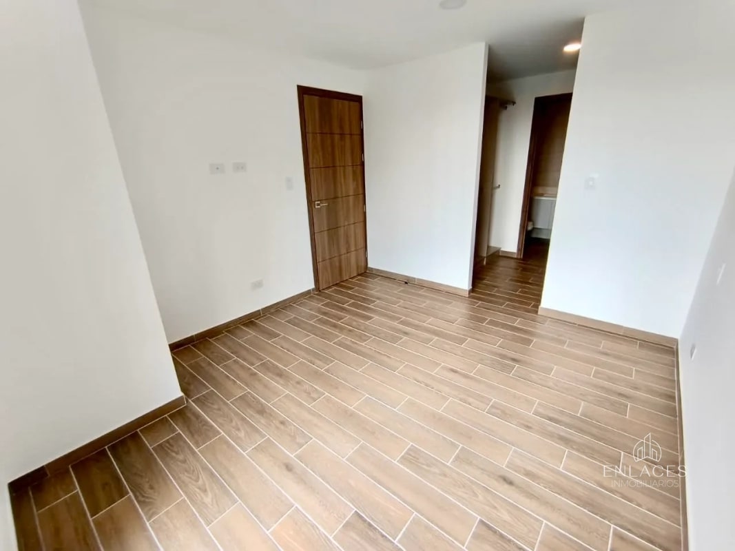 Zona 14 • Apartamento en Renta • Edificio Parque 14 - 4