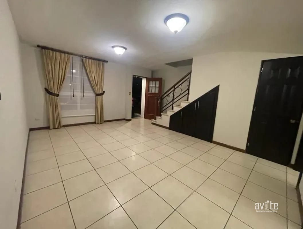 CONDADO NARANJO.   Casa tipo Solana en venta, dentro de Alameda Norte $425,000 — Casa en Venta en Condado Naranjo, Zona 4 Mixco, Guatemala, Ciudad — foto 3 de 15