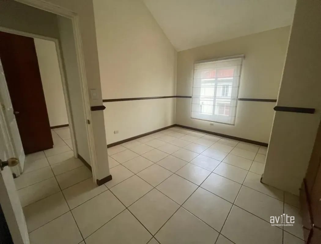 CONDADO NARANJO. Casa tipo Solana en venta, dentro de Alameda Norte $425,000 — Casa en Venta en Condado Naranjo, Zona 4 Mixco, Guatemala, Ciudad — foto 10 de 15