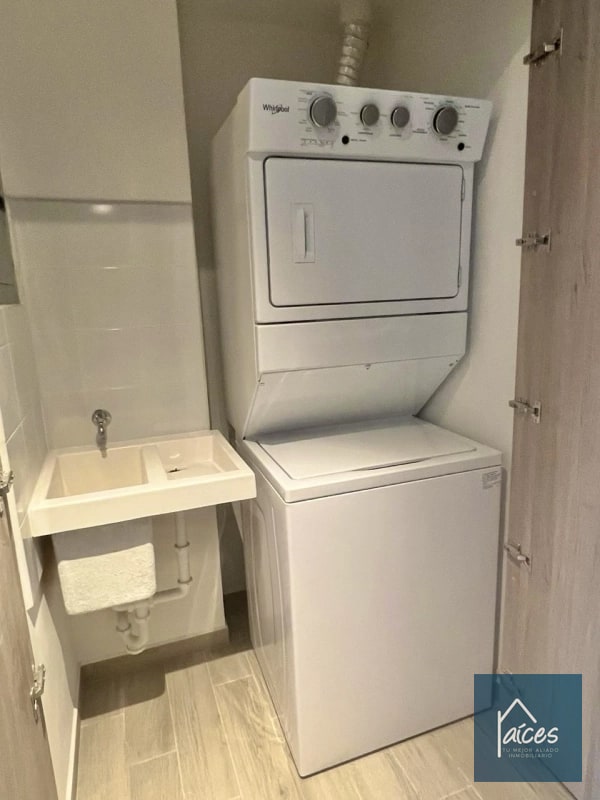 Apartamento en Renta PARQUE 10 Zona 10 (D) - 2