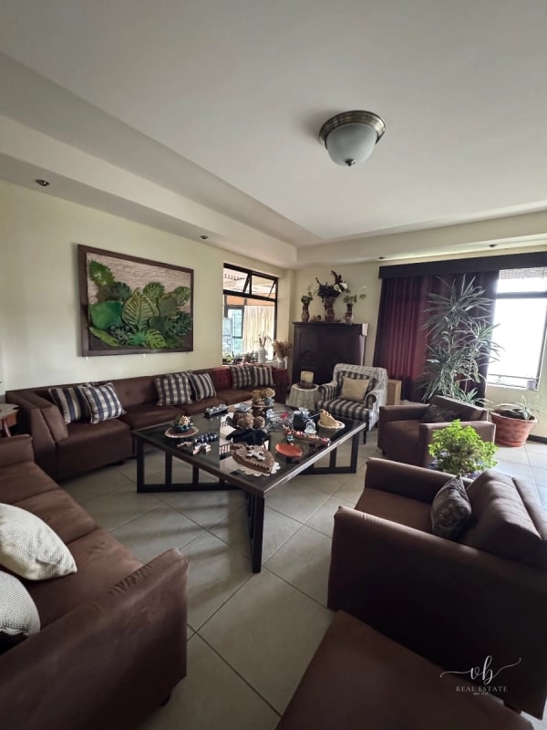 Casa en venta - Bellas Luces - Santa Catarina Pinula - 8