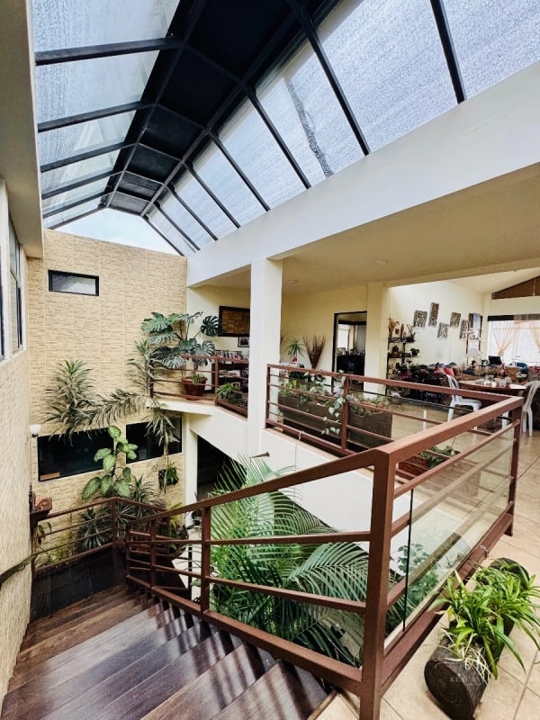 Casa en venta - Bellas Luces - Santa Catarina Pinula - 2