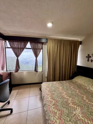 Casa en venta - Bellas Luces - Santa Catarina Pinula — Casa en Venta en Santa Catarina Pinula, Carretera a El Salvador, Guatemala, Ciudad — miniatura 2 de 11