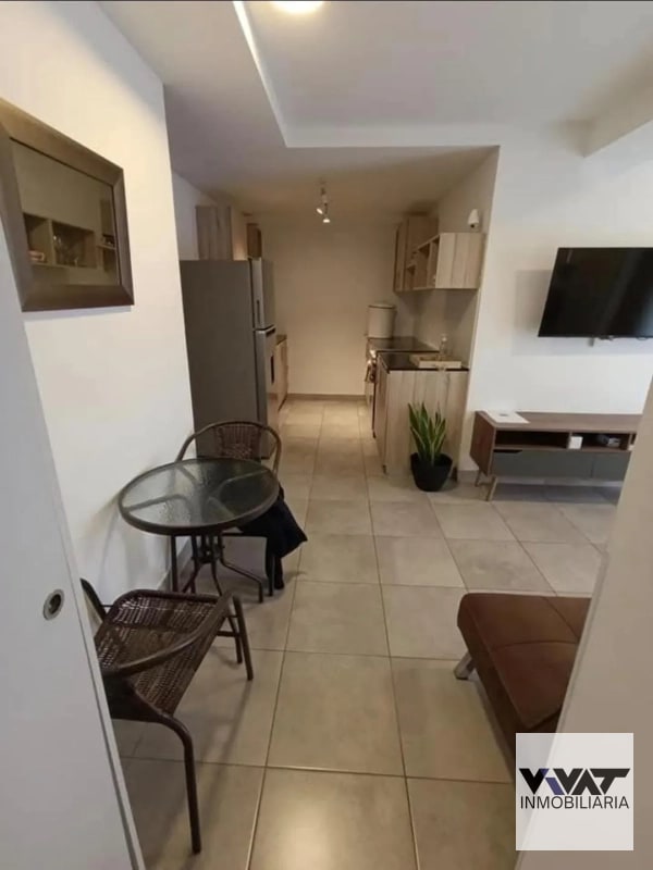 APARTAMENTO EN RENTA EN EDIFICIO MODRA ZONA 4 - 1