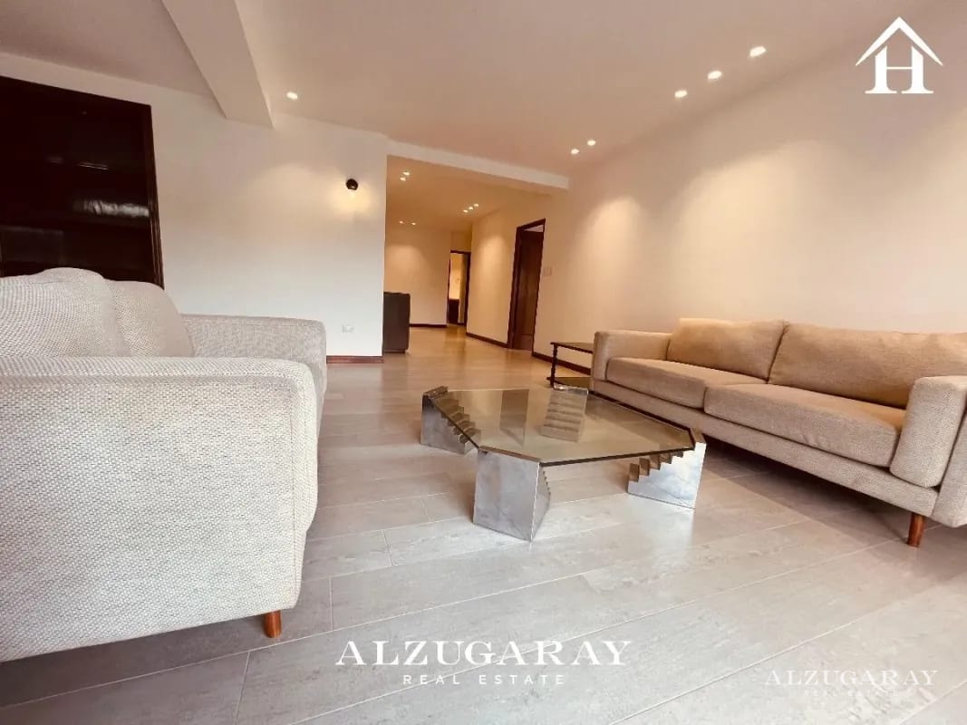 APTO. SEMIAMUEBLADO 2 HAB. / EDIFICIO Z. 14 — Apartamento en Alquiler en Zona 14, Guatemala, Ciudad — foto 1 de 13