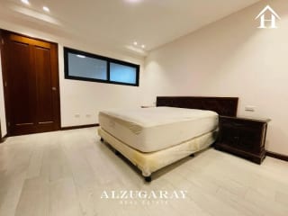 APTO. SEMIAMUEBLADO 2 HAB. / EDIFICIO Z. 14 — Apartamento en Alquiler en Zona 14, Guatemala, Ciudad — miniatura 6 de 13