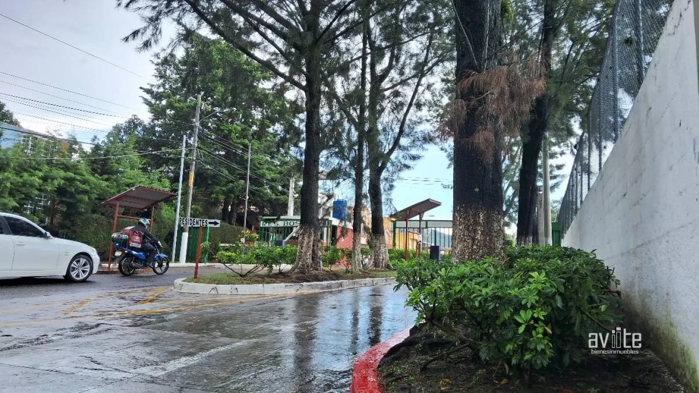 Bosques de Linda Villa, zona 7, casa en venta   Q2,950,000 más impuestos - 10