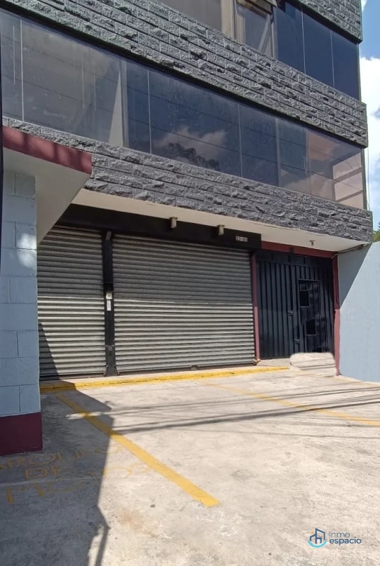 Edificio en Renta zona 10 — Edificio en Alquiler en Zona 10, Guatemala, Ciudad — foto 1 de 9