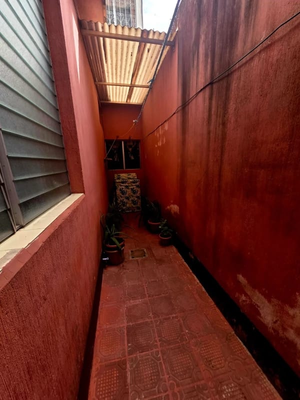 CASA EN VENTA PARA INVERSIÓN COLONIA EL TESORO — Casa en Venta en Zona 2 Mixco, Guatemala, Ciudad — foto 7 de 9