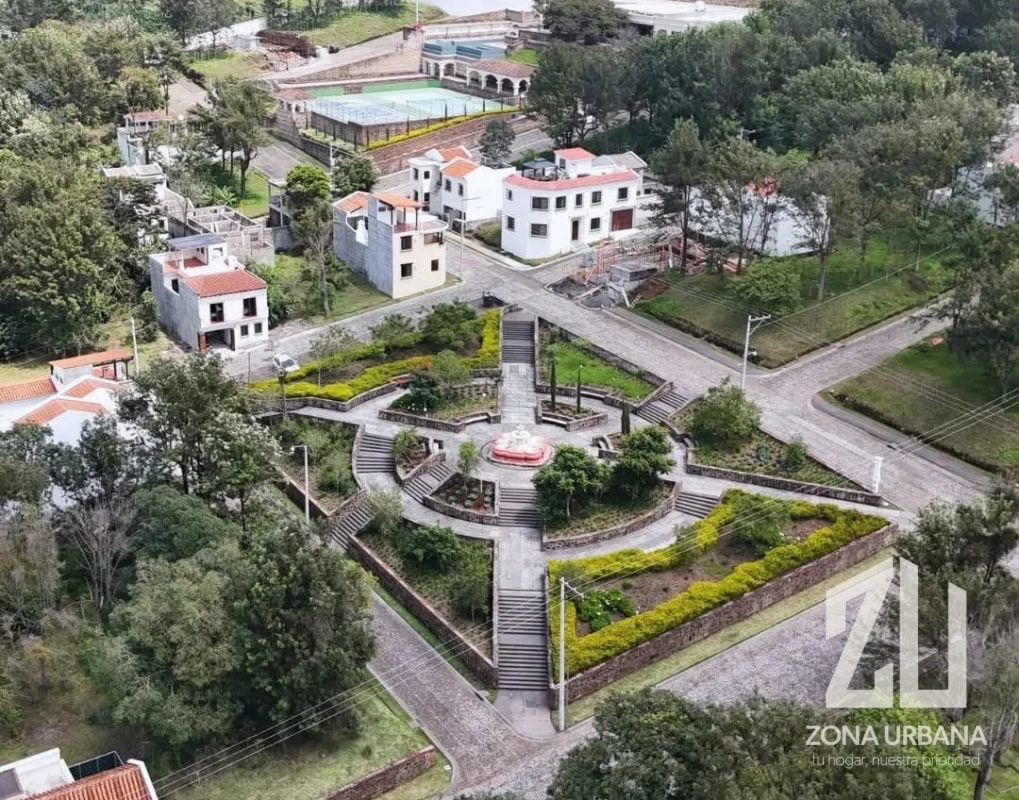 Terreno con planos y excelente vista en Antigua Gardens - 5