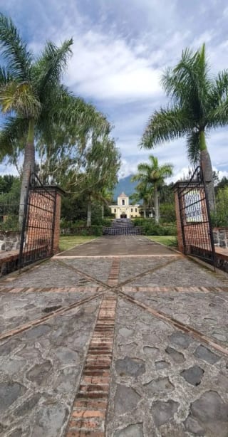 Terreno con planos y excelente vista en Antigua Gardens — Terreno en Venta en Antigua Gardens, Alotenango, Sacatepéquez — miniatura 3 de 5