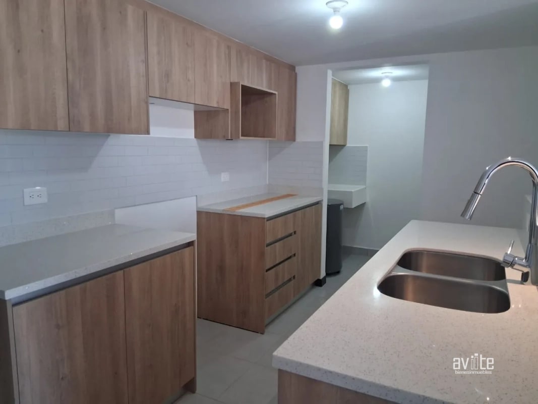 Condado Naranjo, Serena: apartamento 2 habitaciones con balcón Q5,200.00 - 6
