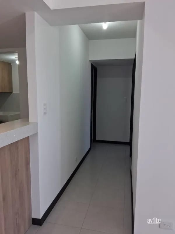 Condado Naranjo, Serena: apartamento 2 habitaciones con balcón Q5,200.00 — Apartamento en Alquiler en Condado Naranjo, Zona 4 Mixco, Guatemala, Ciudad — foto 3 de 9