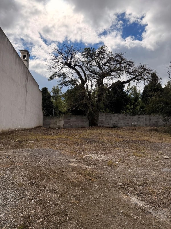 terreno en Hacienda del Comendador - 2