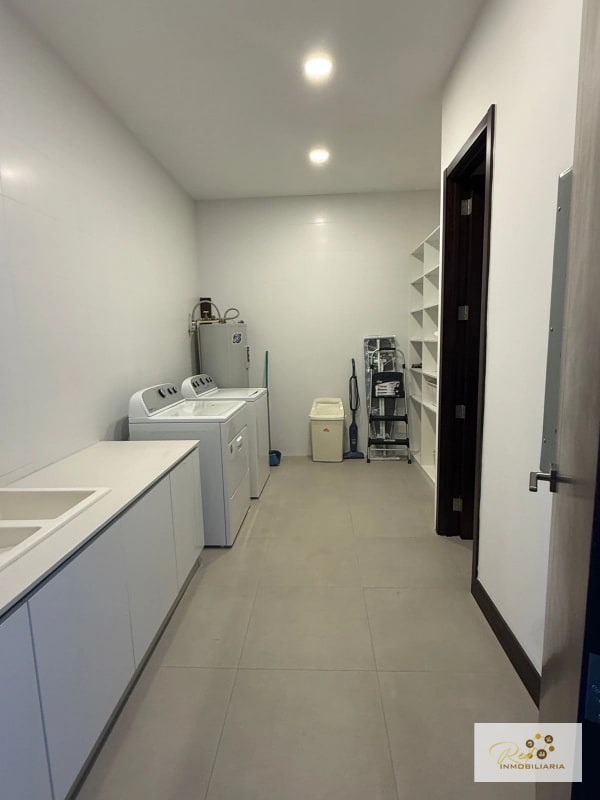 RENTA-APARTAMENTO ECHO TORRE I, ZONA 14. - 1