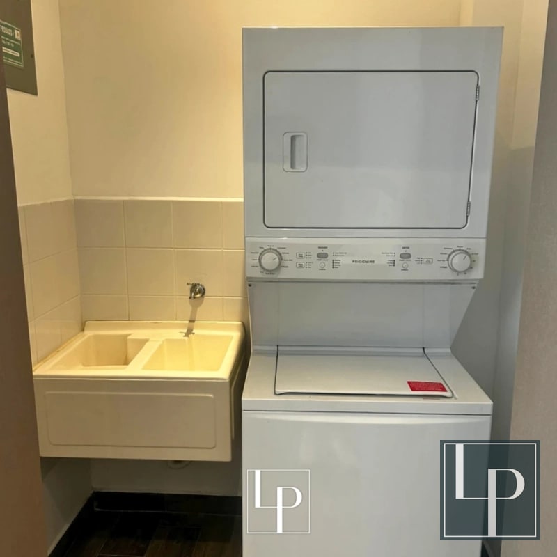 Apartamento en Renta en Lirios de Cayalá - 1