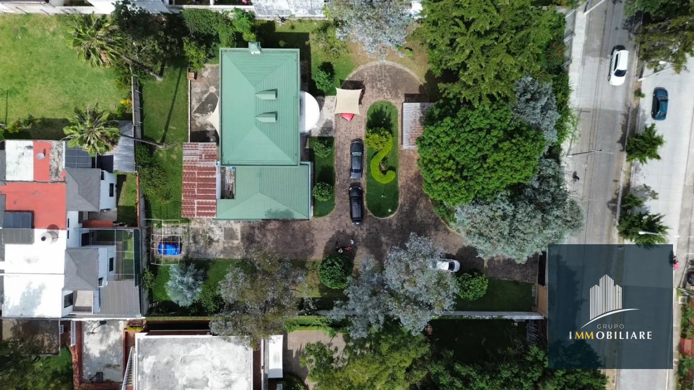 Casa para Restaurante con Jardín y Parqueo Bulevar las colinas, San Cristobal - 13