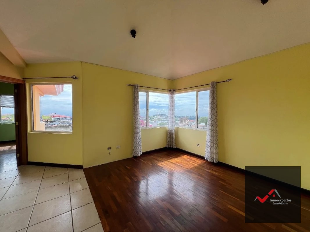 CASA EN VENTA SAN CRISTOBAL ZONA 8 DE MIXCO - 2