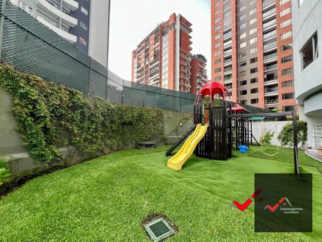 Apartamento en Renta Zona 14 - 13