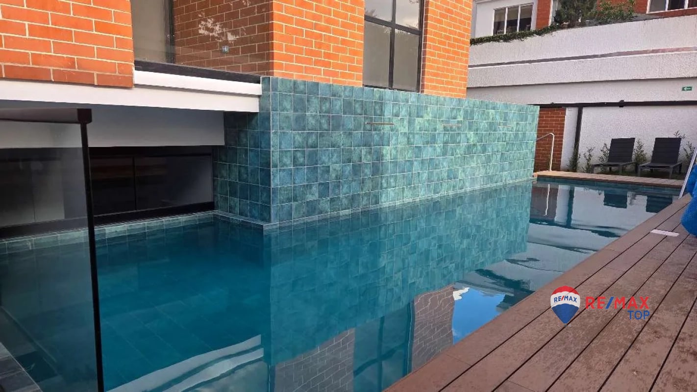 ZONA 15, APTO. EN EDIFICIO KIINTEA LISTO PARA ESTRENAR - 1