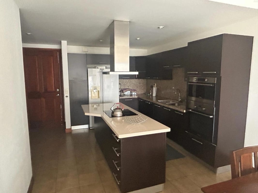 Apartamento amueblado en renta en zona 14 — Apartamento en Alquiler en Zona 14, Guatemala, Ciudad — foto 4 de 17